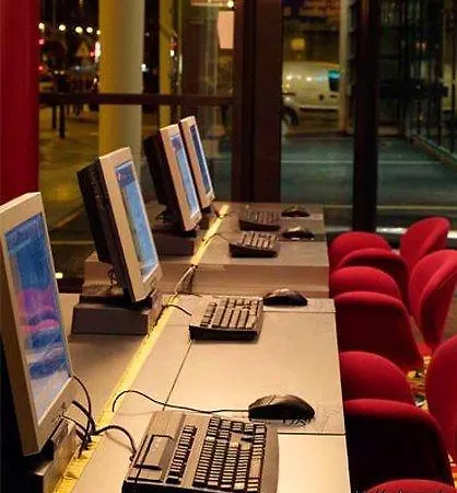 Courtyard By Marriott Paris La Defense West - Colombes Hotel
