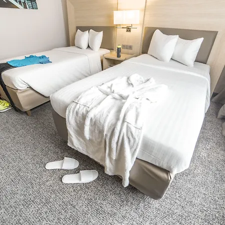 Courtyard By Marriott Paris La Defense West - Colombes Bois-Colombes