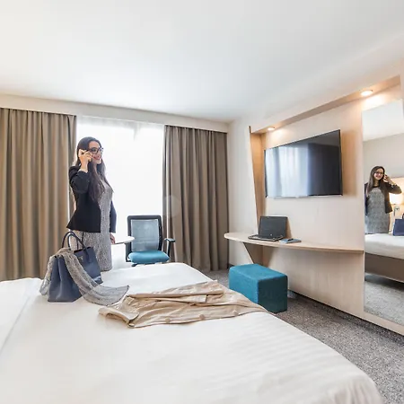 Hotel Courtyard By Marriott Paris La Defense West - Colombes 4*