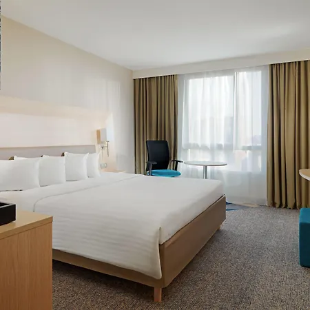 Courtyard By Marriott Paris La Defense West - Colombes 4* Colombes (Hauts-de-Seine)
