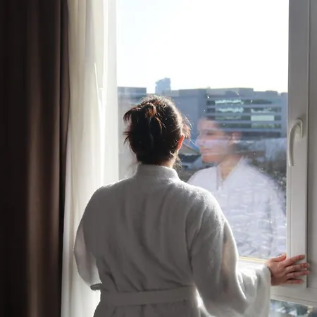 Courtyard By Marriott Paris La Defense West - Colombes Hotel