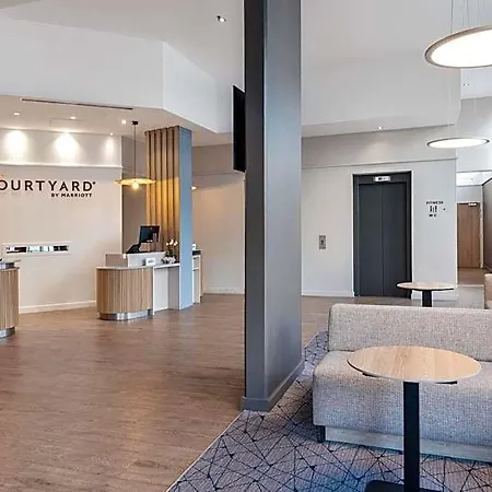 Courtyard By Marriott Paris La Defense West - Colombes Ξενοδοχείο