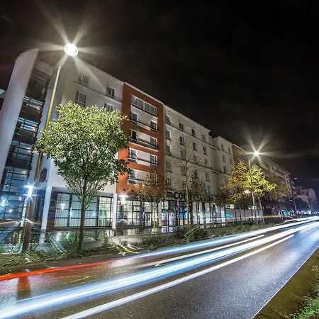 Courtyard By Marriott Paris La Defense West - Colombes Bois-Colombes
