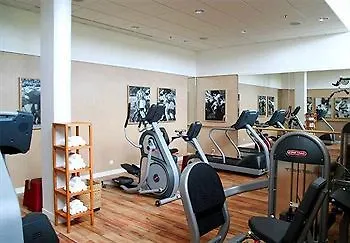 Courtyard By Marriott Paris La Defense West - Colombes 4*