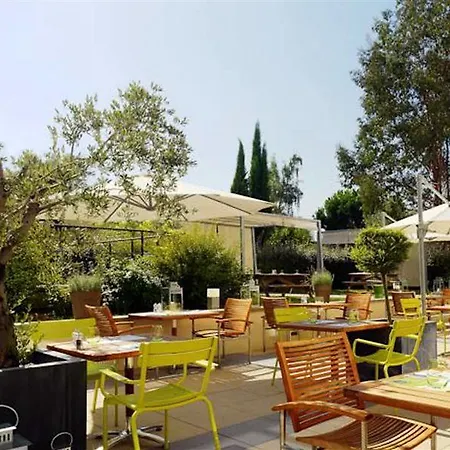 Courtyard By Marriott Paris La Defense West - Colombes