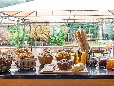 Courtyard By Marriott Paris La Defense West - Colombes Bois-Colombes