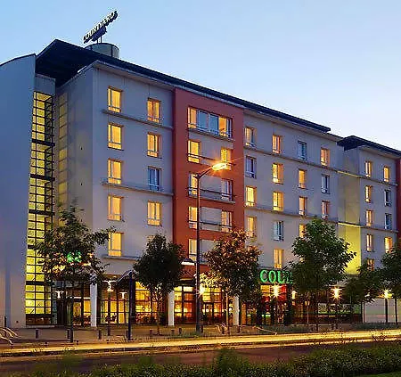 Courtyard By Marriott Paris La Defense West - Colombes Hotel 4*